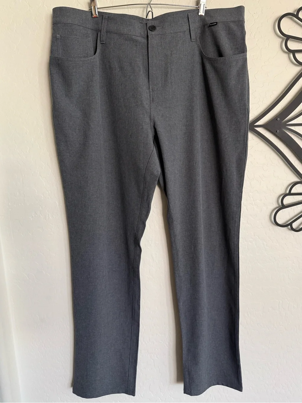 TRAVIS MATHEW Open To Close Performance Pants Grey Size 40 NWOT